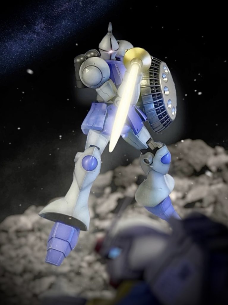 無改造でこのような剣戟ポーズがとれる！