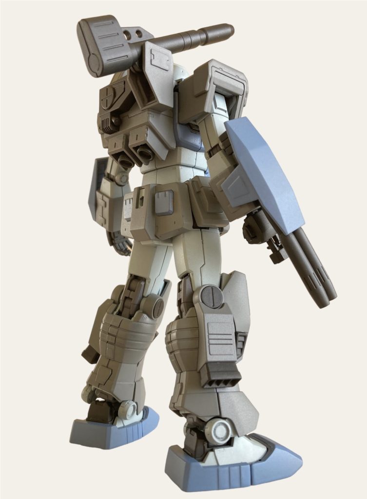 アーマーを外したりしたいのですが、バンダイの技術力が凄過ぎてアーマーの保持力が高くて外すと塗装が剥げます😭