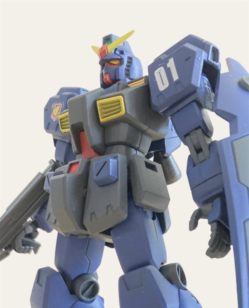 余剰パーツとなっていたEGガンダムの頭部をティターンズカラーにしてガンダムヘッドにすると更にテスト機っぽくなるかなと思い取付け。