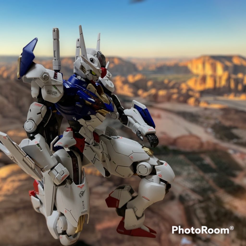 立膝も難なく。今回はPhotoRoomで遊んでみました。