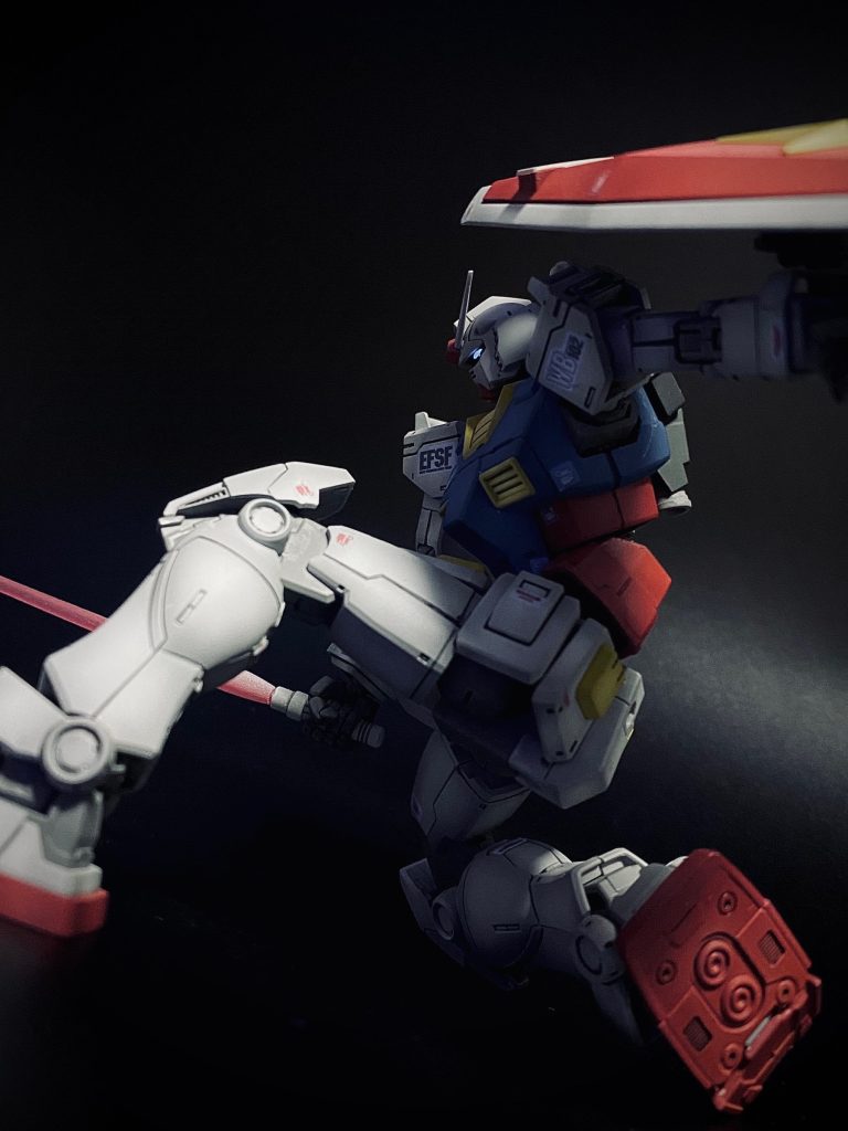 非常によく動きます。足の裏、塗り分けしてないのバレバレです😅