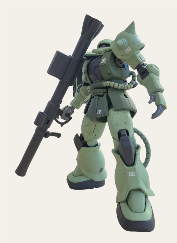 全身アニメ風の色合いも気に入っています。塗料はクレオスの濃緑色（129）とグリーン（312）を使用