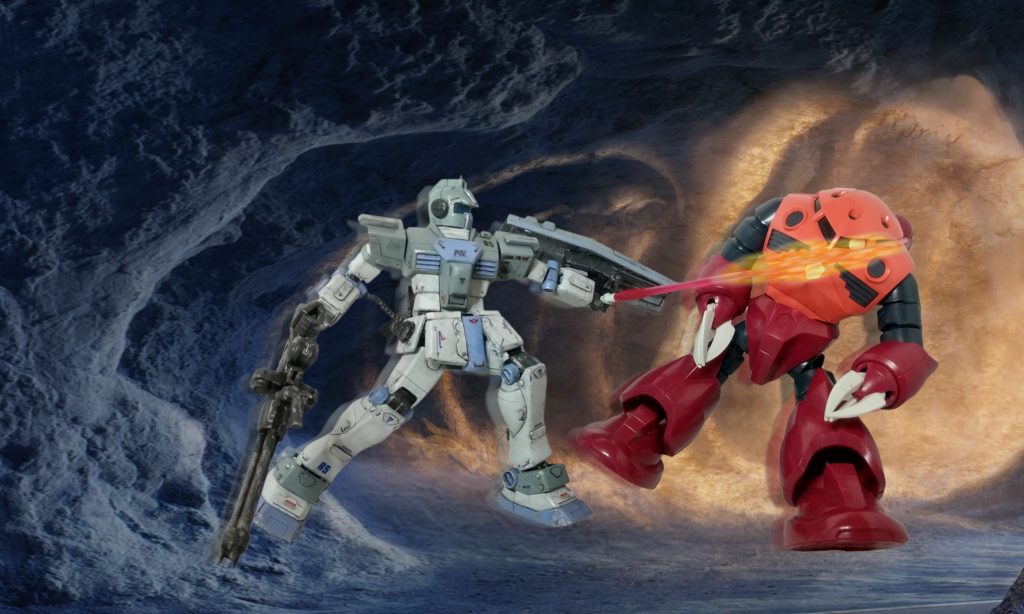 GM「えいっ！」シャア「ぐぅおっ！」、ちぃーん・・・・そう、いくらシャアでもガトリングガンに正面から突っ込んで避けることもできず撃退されます。まあ、撃ち合いになれば負けますけどね。　　　以上