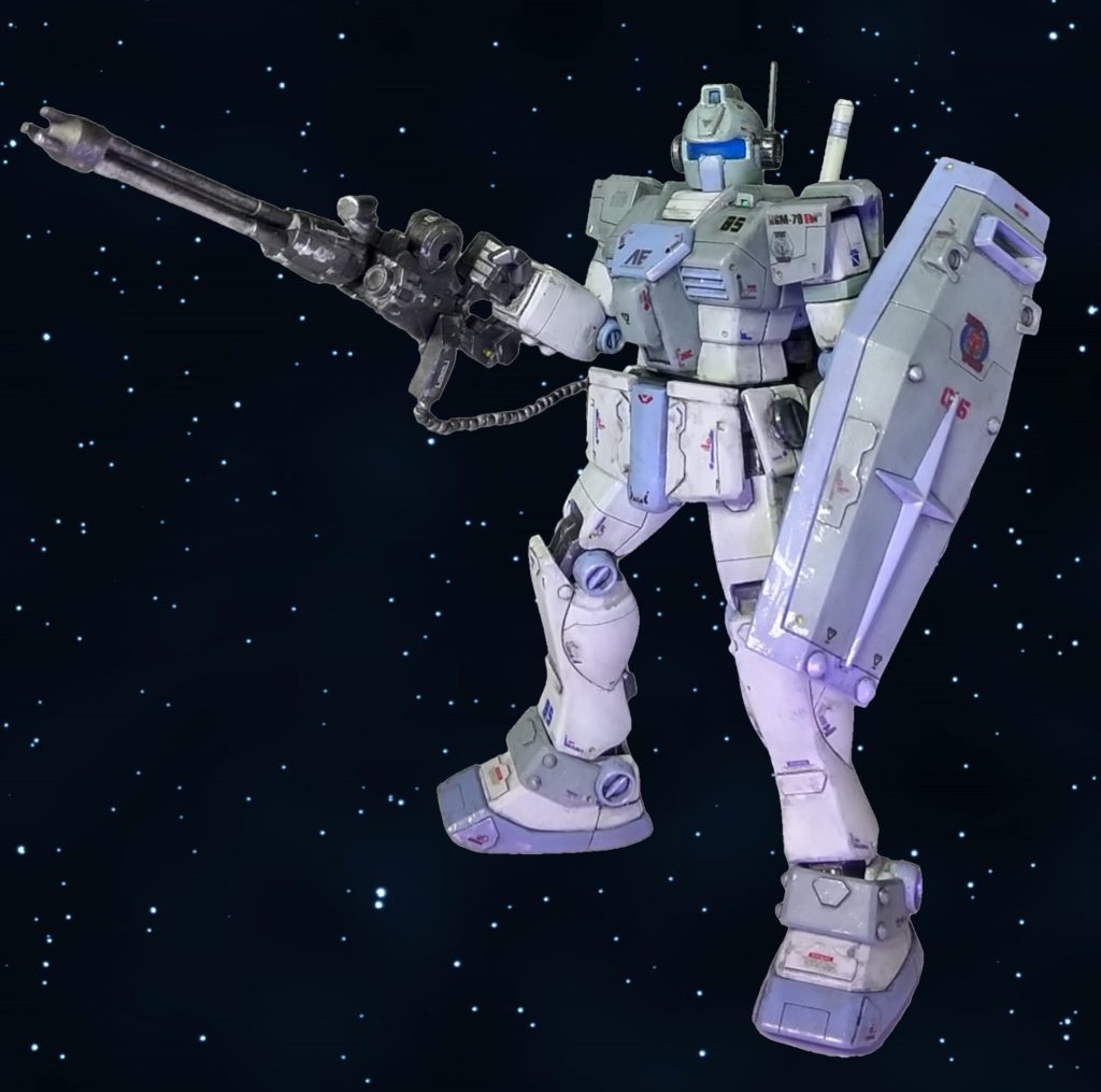 バイザーとカメラは、蛍光ブルー。胸のセンサーは蛍光グリーンで光ります（写真じゃ分かり難い・・・）