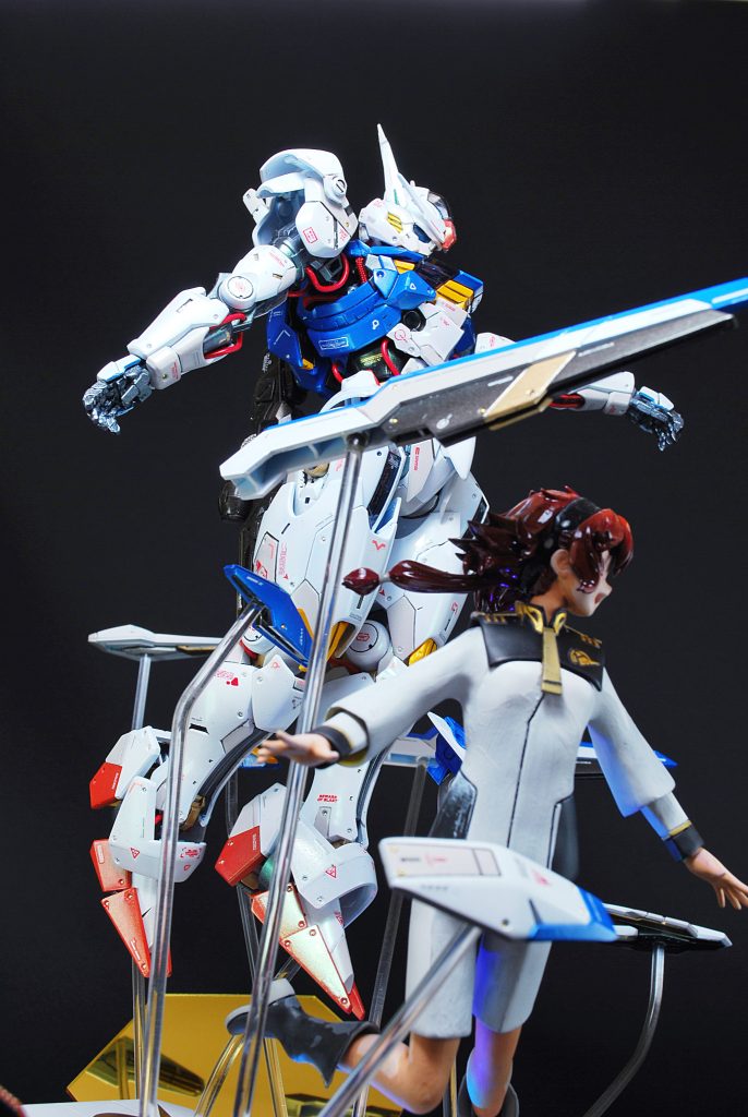 エアリアルとスレッタちゃんは浮遊状態を表現してあります。