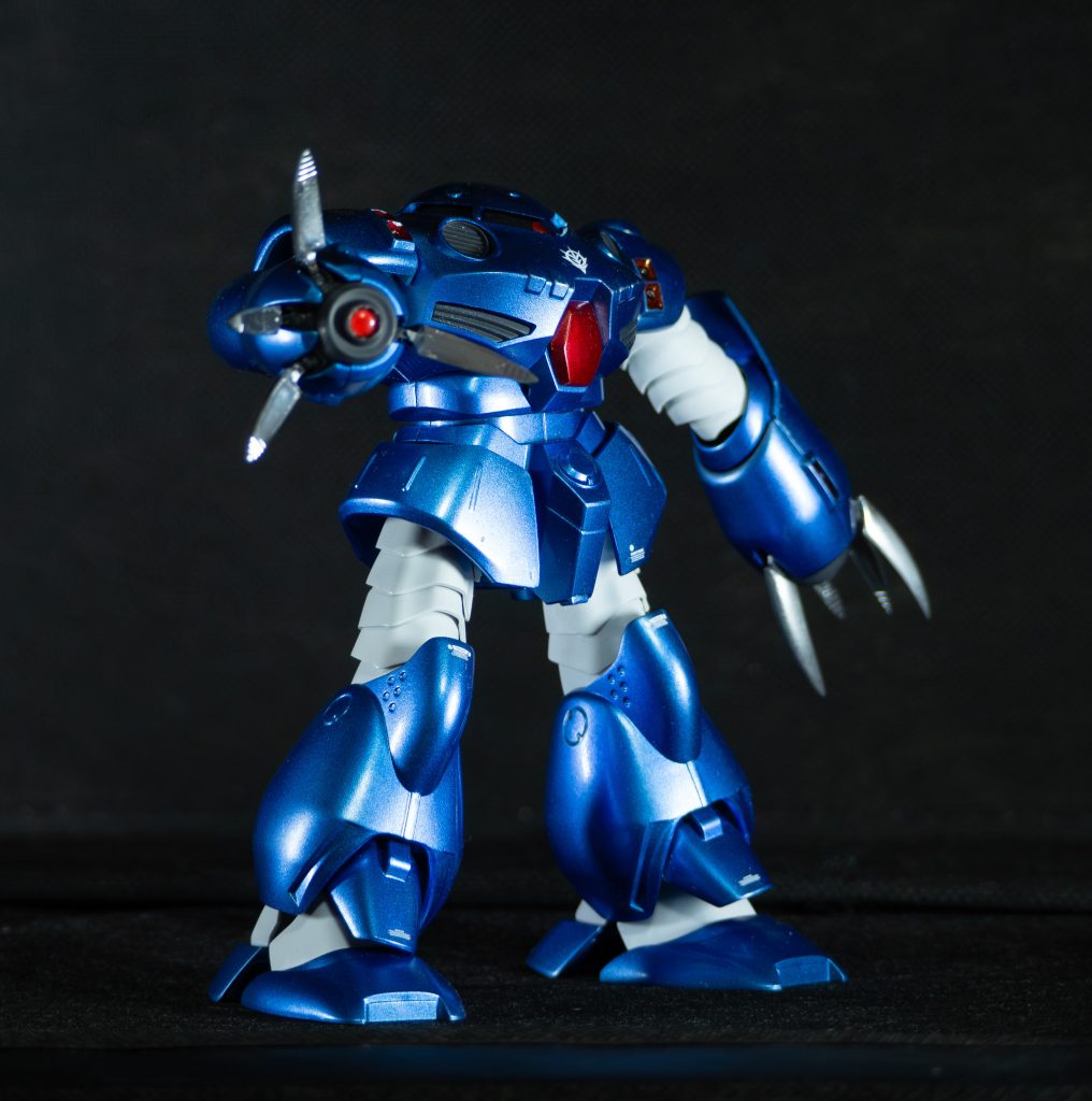 クロウをパテで埋めたのですが、仕上がりがいまいち。。。ただ、今回始めて使用したメッキシルバー、ピカピカですごいです(笑)