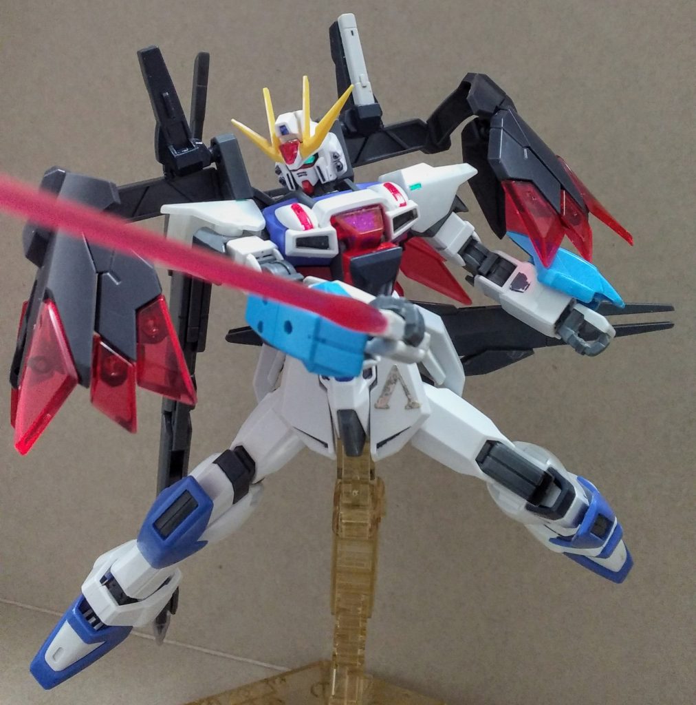 ・スーパービームサーベル斬撃普通のビームサーベルじゃ打ち合いできませんよ!