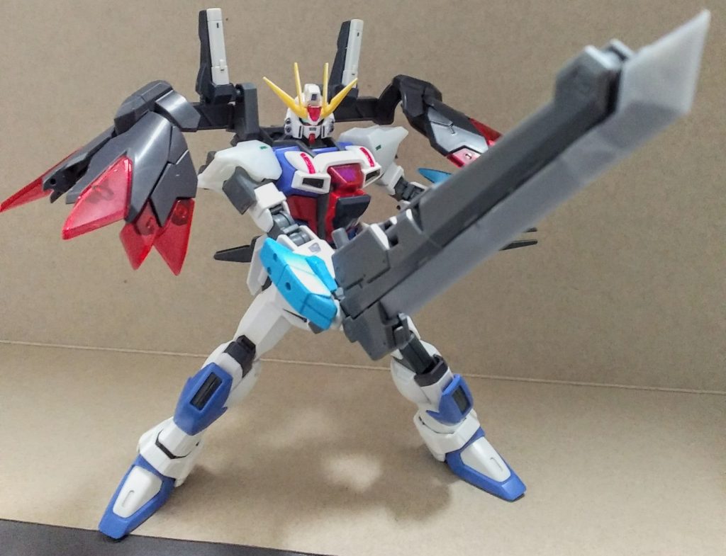 ・ヒリュウ構えさぁ…超近接戦闘の始まりだぁ!この武装の解説は後ほど!