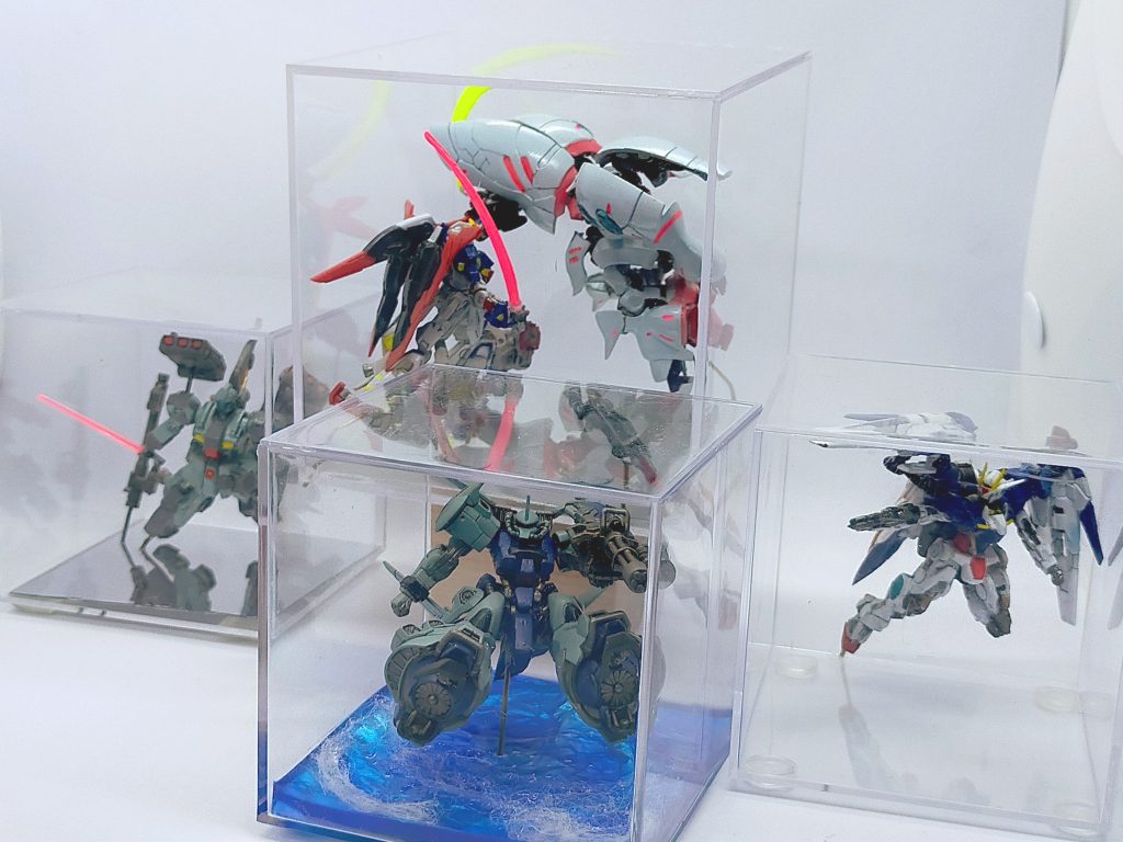 これでアーティファクト第3弾全てポージングして作成できました。第4弾が楽しみです。Zはまだ1つ箱で取ってあるので、第4弾と絡ませられないかと考えています。