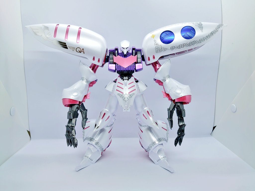 成形色からのパール塗装でしたが下地無しでも上手く行きました。