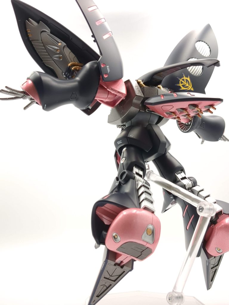 キュベレイって蛾のイメージでしたが後ろ姿とか甲虫類っぽいし、MSよりオーラバトラーっぽい