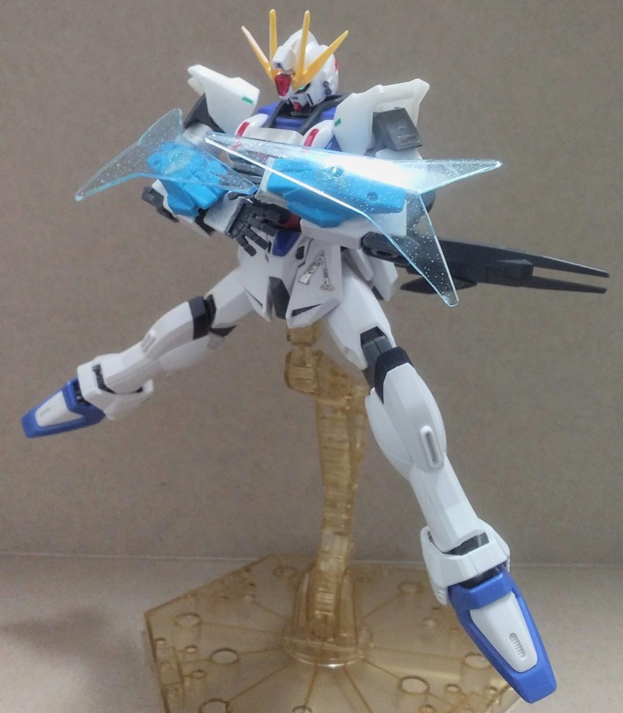 ・ビームシールド展開、防御やっぱりクリアーパーツは映えますね〜(ニッコリ)