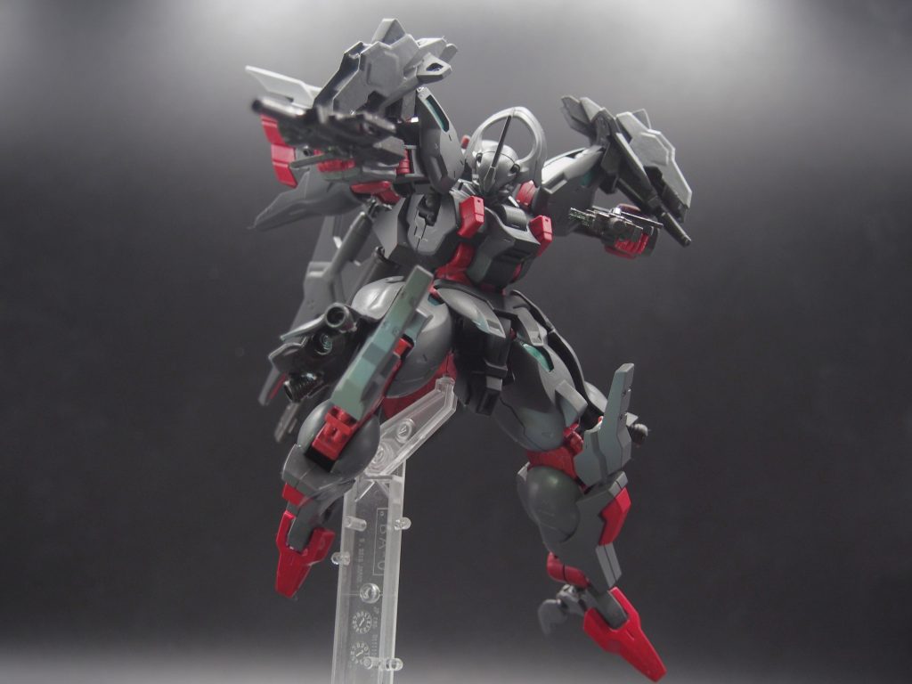 ビームマシンガン中、近距離対応の携行武装