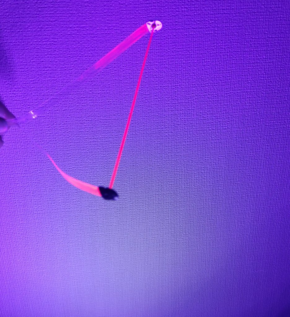 エフェクトは透明プラ板に蛍光塗料をちまちまとドライブラシを行いました、