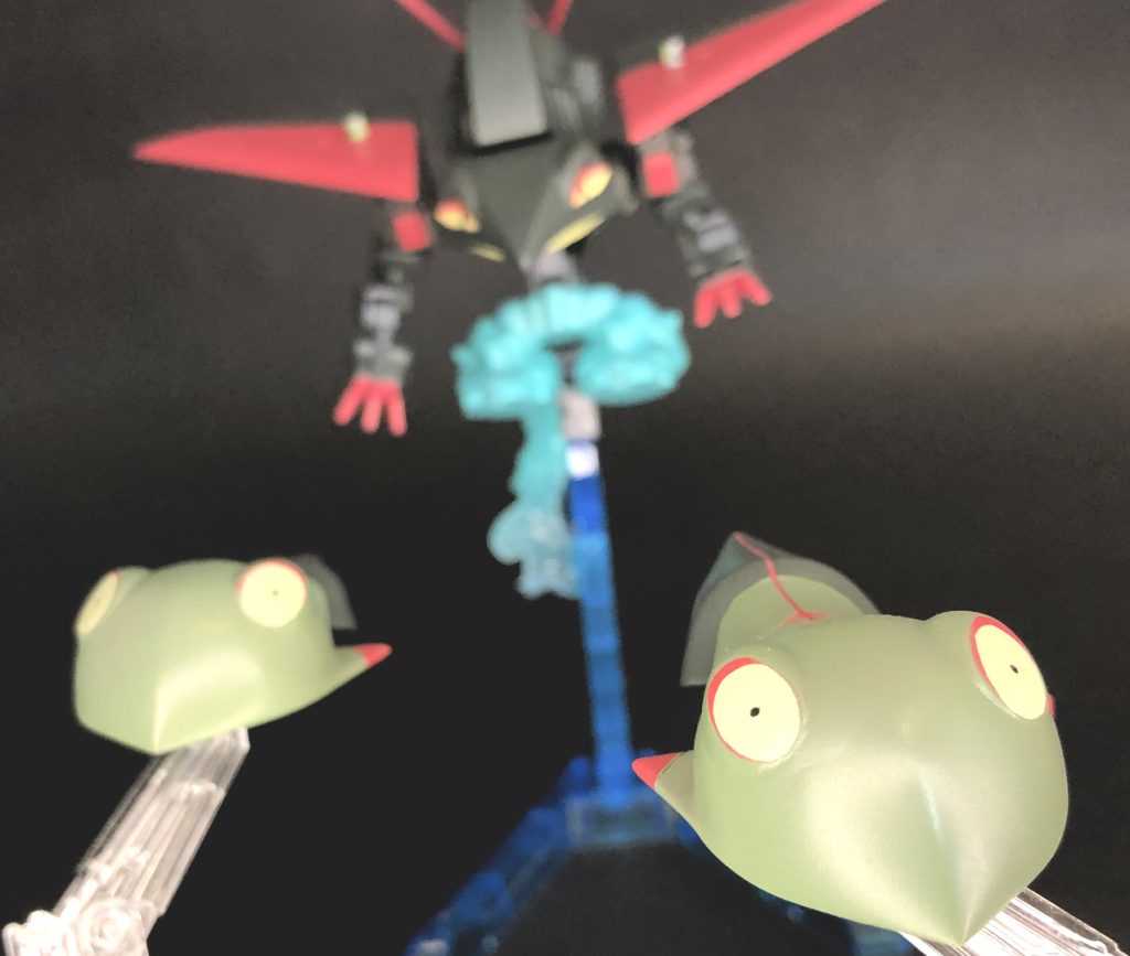 わざ「ドラゴンアロー」肩のドラメシヤを飛ばして攻撃!クインマンサの肩バインダーを改造して形にしてみましたがかなりらしくなっていい感じです!ここまでご覧いただきありがとうございます♪