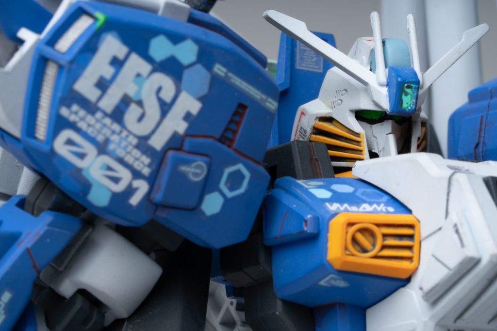 肩部の迷彩デカールは既成品ですが親和性もばっちりでお気に入りのポイントです😃