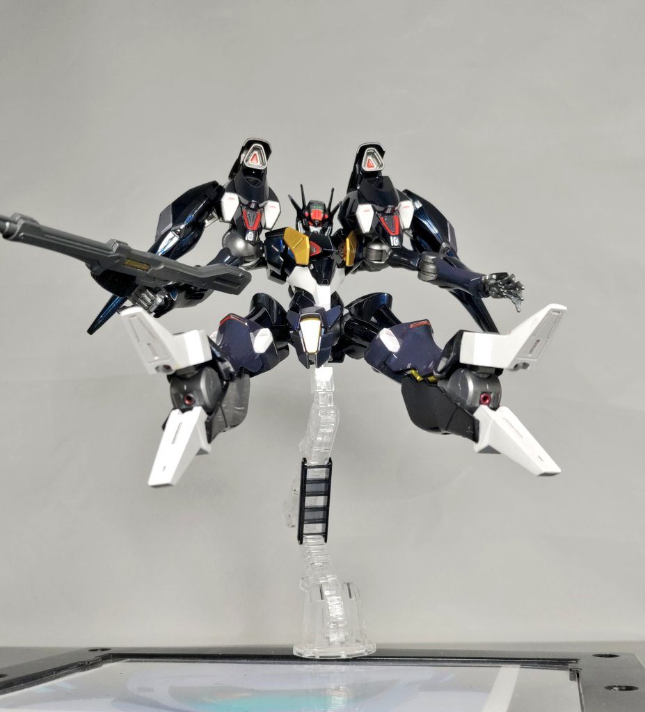 ガンダムファラクト–4枚目/制作者:ユーリック