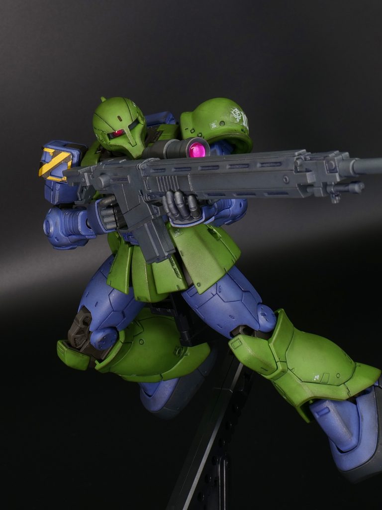 シンプルな機体デザイン・武器類も多く付属し、プレイバリューも高いキットなのでシンプル仕上げながらも、見栄え良く仕上がったと思います。（一部デカールの貼り付けが甘い等は有りますが……汗）オリジン版のガンプラ、もっと再販して欲しいなぁと個人的には思うのですが皆様はいかがでしょう？ここまでご覧頂き、ありがとうございました。是非【いいね】と、宜しければ他の拙作も見て頂けますと幸いです。◇使用ツールまとめ・リアルタッチマーカー　リアルタッチグレーⅠ・ウェザリングマスターB、C、D、F・水性プレミアムトップコート【つや消し】・UVレジン液　クリアピンク（セリアにて購入）↓以下Tips的な余談です。