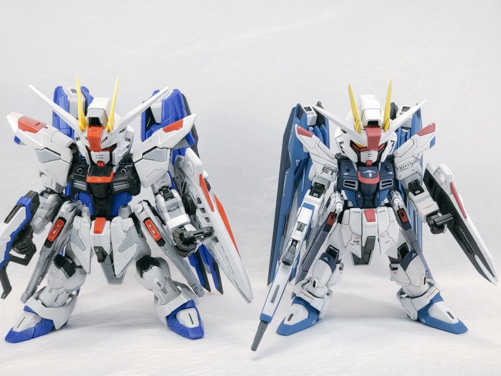 MGSDとの比較マッシヴなのも嫌いじゃないけどスタイリッシュな方が好みだと再確認しました