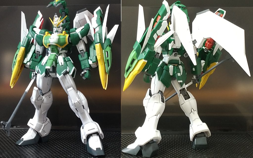 改修写真です。ボケボケですがw胸部・太腿・肩アーマーは中央で切断して幅増し、肩軸の延長&付け根加工により肩幅増、首・上腕・腹部はフレーム部分で延長、股関節はポリキャップ位置調整で腰高に、ふくらはぎとアンクルアーマーは接合部で幅増し、など。