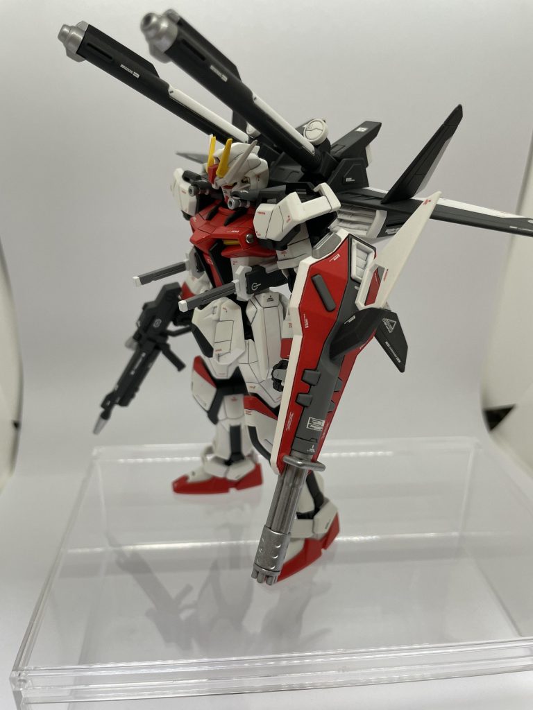 シールドの塗り分けは大変だった記憶があります、あと対艦刀は抜いてしまうと塗装剥げがひどいです😭