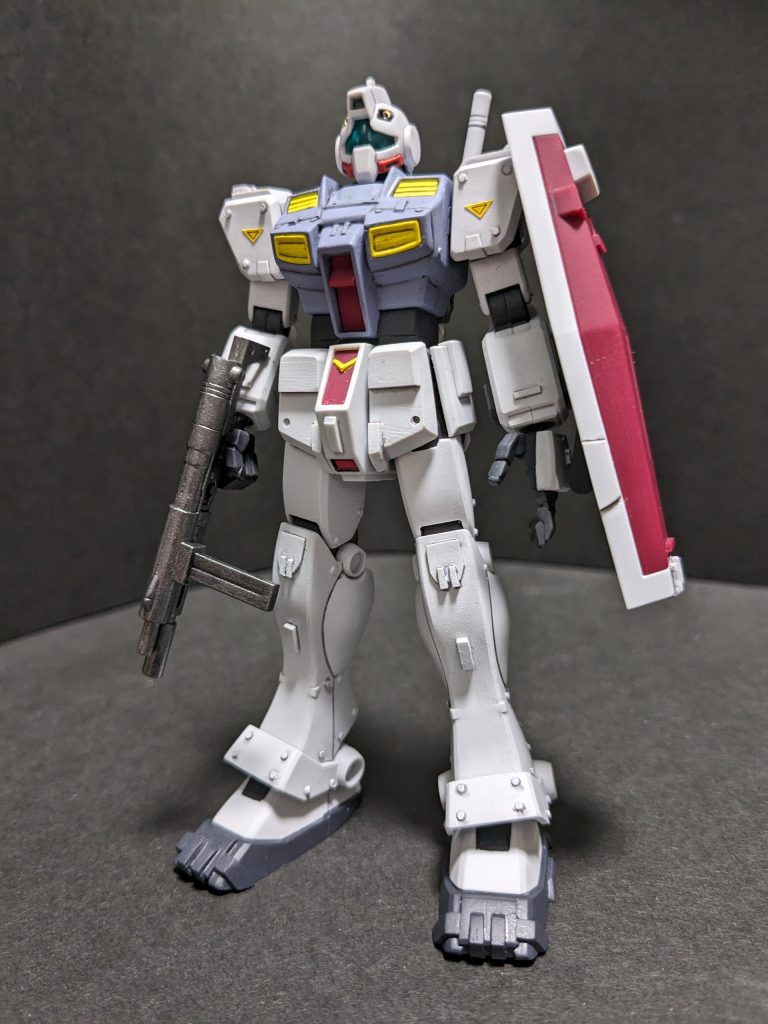 出々しは○○専用とか○○仕様とかそんなんじゃなく、あくまでただの寒ジム。JUST寒ジムを目指して、ランナーやタグをコツコツと切り出して貼り付けました。もちろん、呑みながら。これのためにヘアアイロン買ったし。