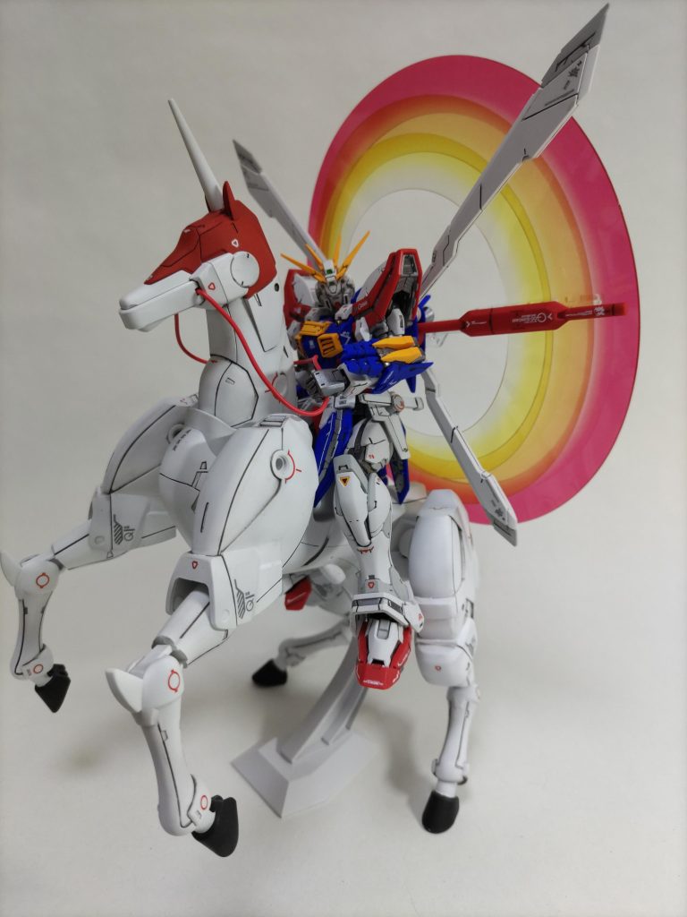 ポーズを取ろうとすると、個体差なのか私のはポロポロとパーツがとれます。馬上もバランス悪く、ちょっとの揺れで落馬します。でも、カッコいいからOK👍