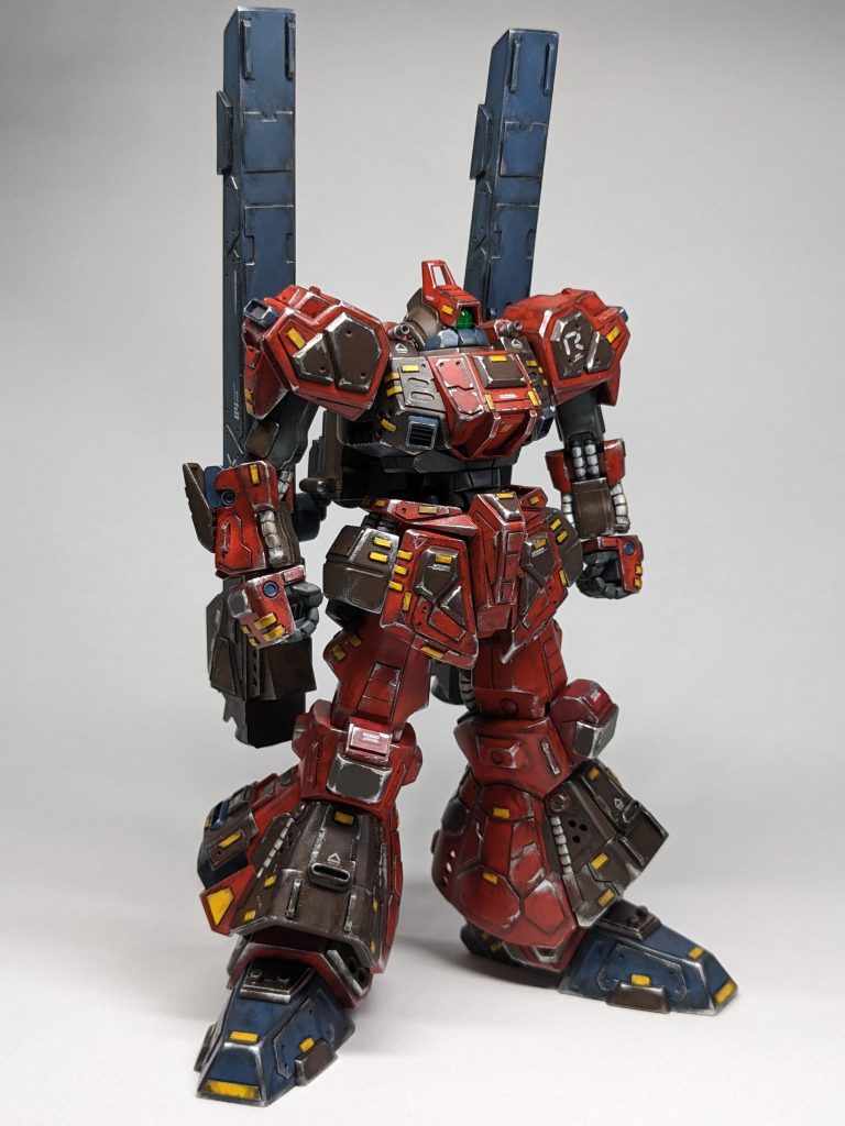 各所形状の変更、プラ板によるディテールアップ、本体の全長も8ミリほど高くなっています。