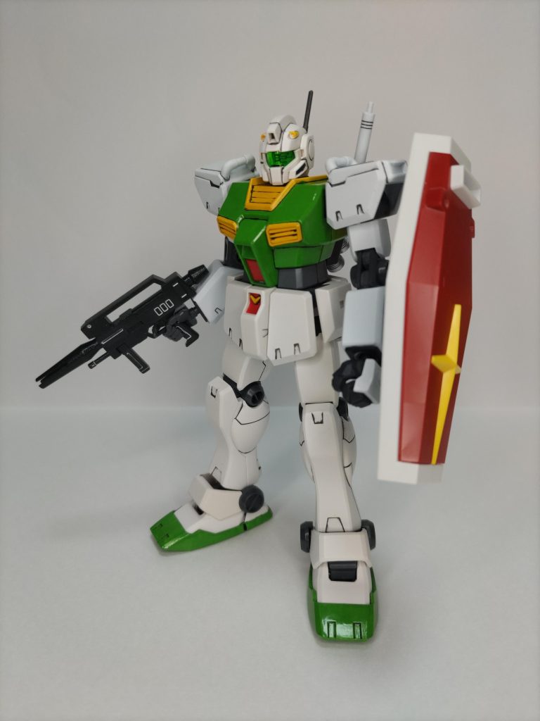 ジムⅡのライフルとシールドを装備。