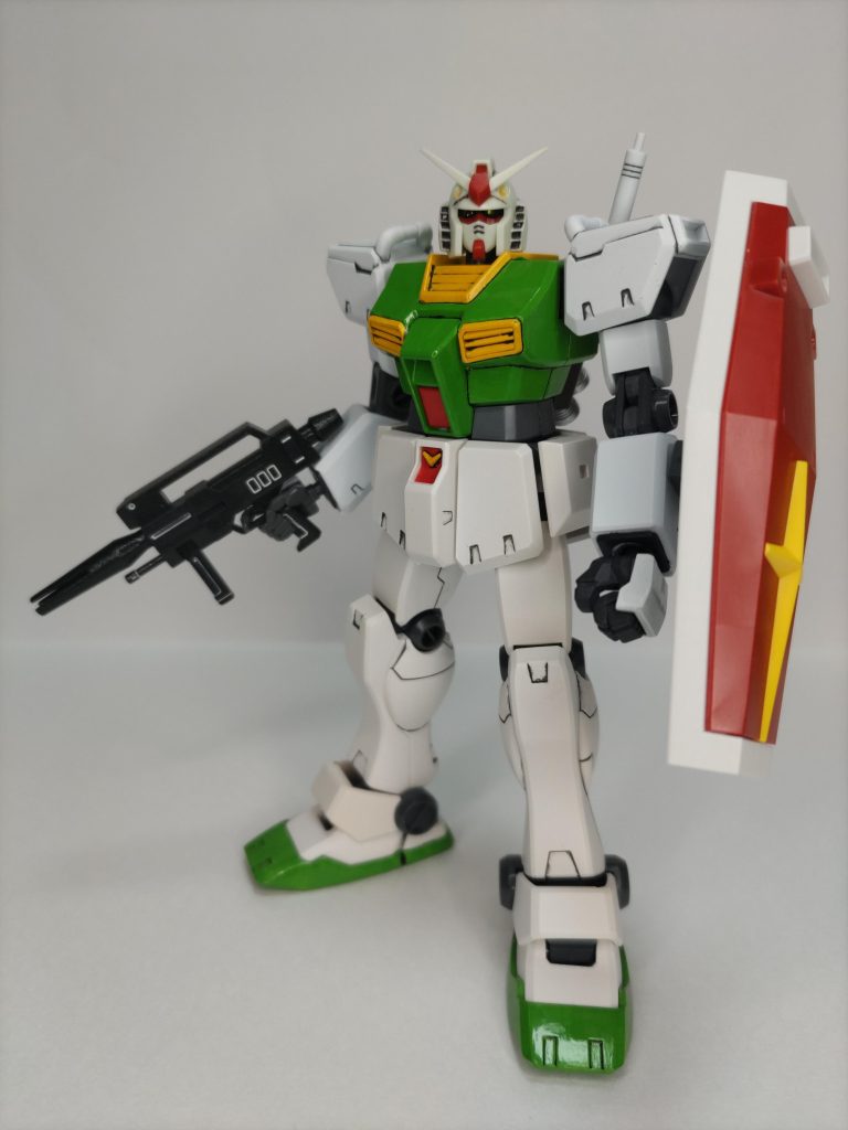 前回同様、REVIVE版ガンダムの頭部を装着。
