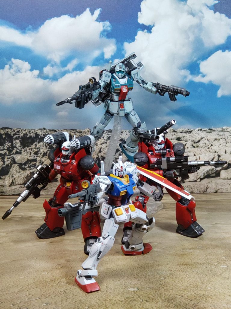 ホワイトベース隊集結❗このフォーメーションが美しい出来れば、更にセイラさんの機体も加えたいものです