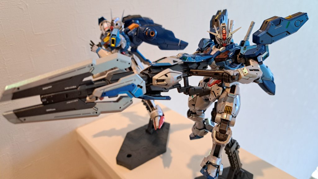 ノーマルと同じ色。パネルラインで変えてはいる。が、光の加減かサッパリわからないと言う落ちが付く。