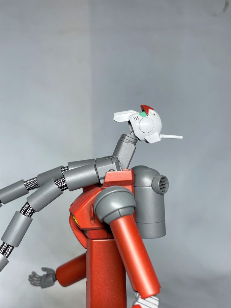 首にポリパーツを追加して可動範囲を広げました。