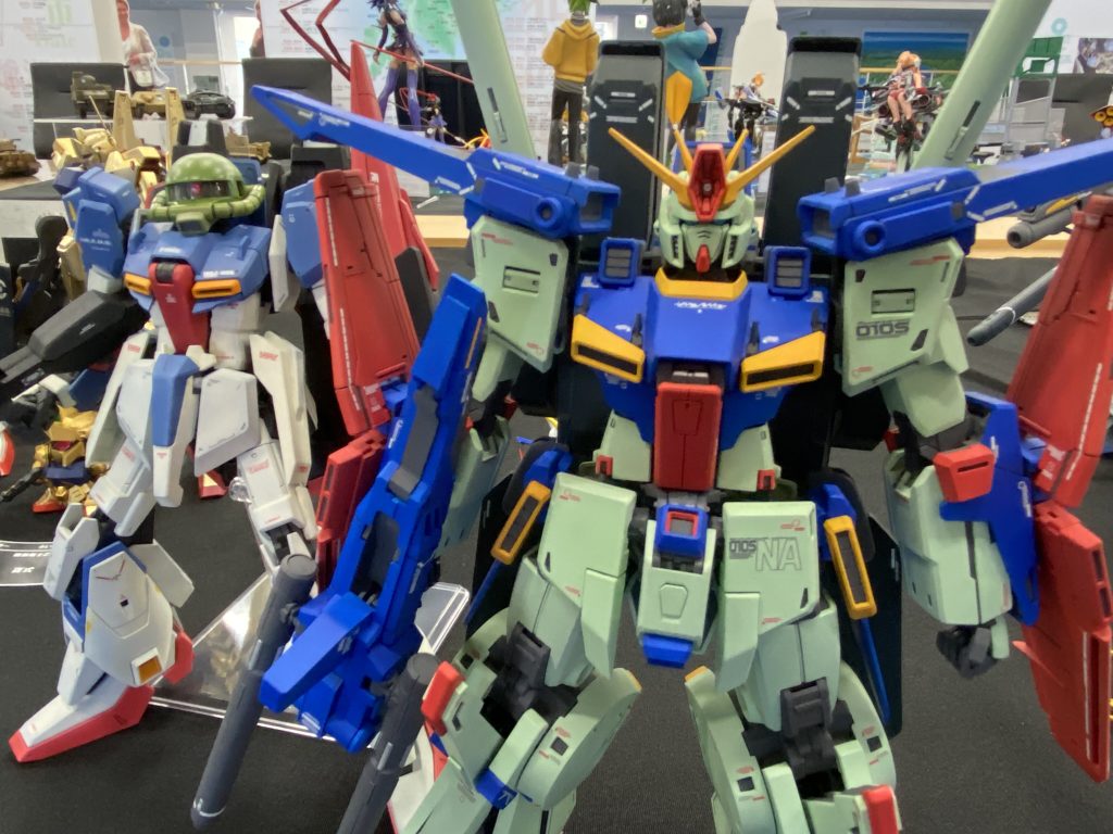 友人の制作したZZを、陰ながら引き立てます！！