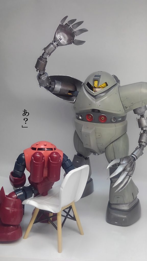 このポーズを付けようとしたらゴッグの膝が捥げましたw