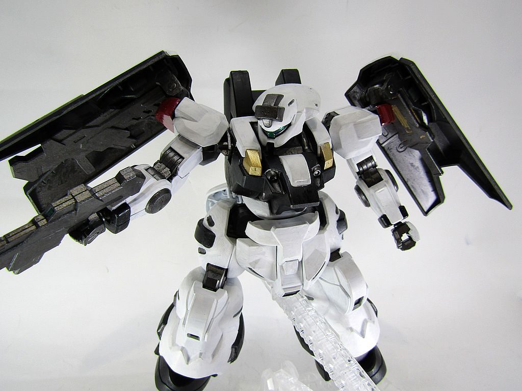 いかがでしたでしょうか。2クールでは世界観の描写が少ないのが残念ですが、MSVを考えるにはちょうど良いのかもと考えています。もちろんカラーデザインはパ〇レイバーから。個人的にはありそうなイメージなのですが、似たレ〇バーはありませんね。