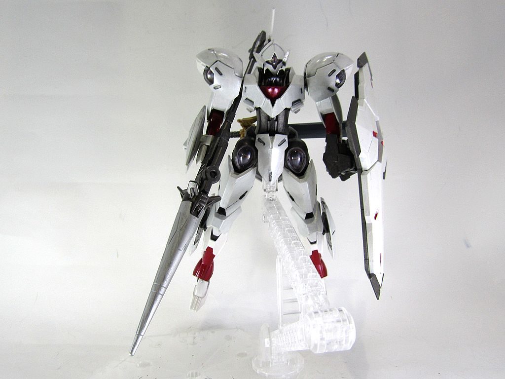 いかがでしたでしょうか。悪役らしい感じから主人公の友軍機ぐらいに雰囲気が変わった気がします。ディランザは何となく武士なイメージを感じていましたが、ミカエリスは騎士なイメージかなと思っています。ザウォートはエアフォース?ですね。