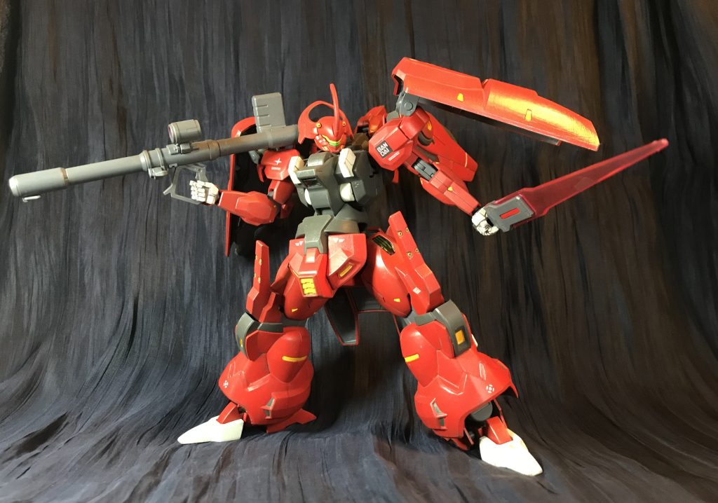 ちょっと強力なビームライフルでも持たせようと思ったのですが、グエル先輩に大量破壊兵器は似合わない。玄人が乗るジオン系はバズーカを担ぐという思い込みからテクニカルに使えそうなので持たせてます。