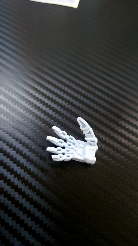 基本的なスジボリ彫り直し、肉抜き穴埋め、合わせ目消し等は行いました😀