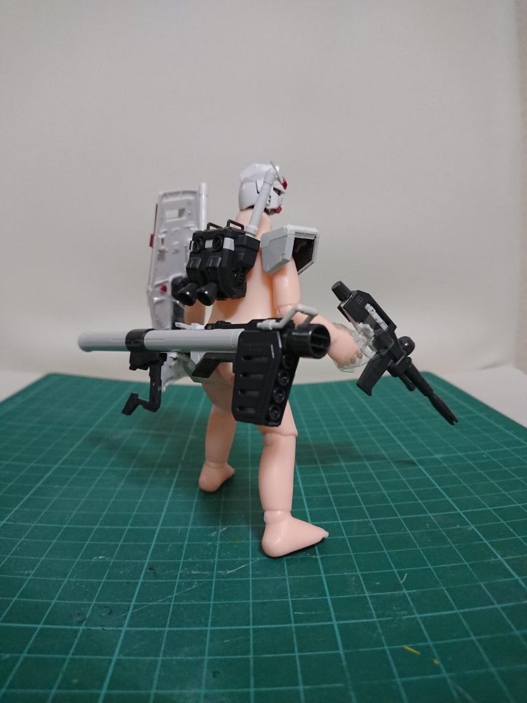 とにかく明るいRGガンダム–3枚目/制作者：COPUKU