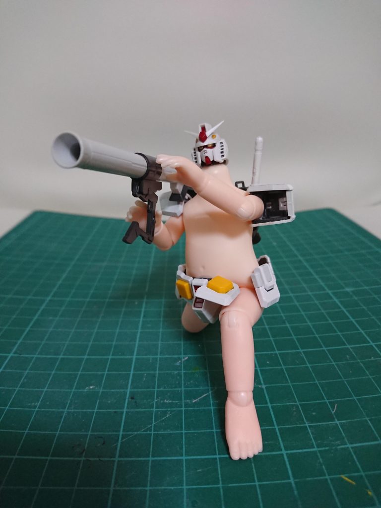 とにかく明るいRGガンダム–4枚目/制作者：COPUKU