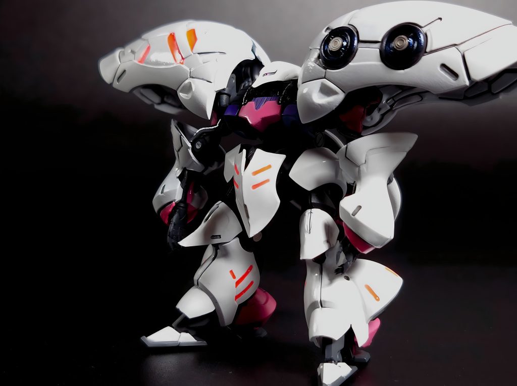 あ、ちなみに私は筆塗りが大の苦手なので仕方なくマスキングしてエアブラシで塗装しましたこのちっちゃいパーツにマスキングって………