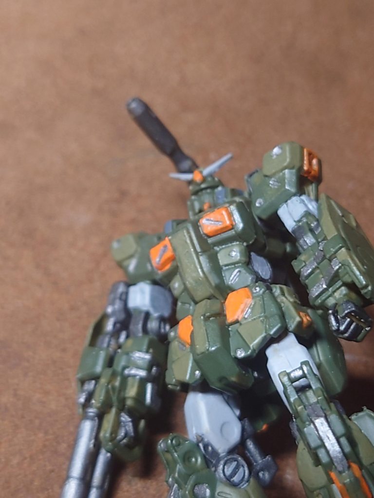 下からグリーン系６色使ってるんですが…判りますか💦