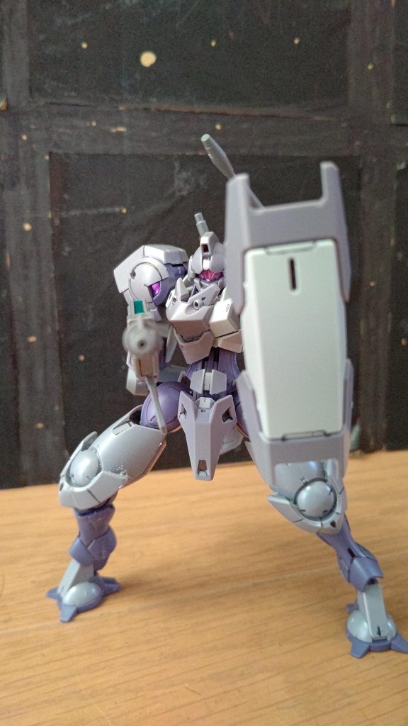 盾で防ぎながら射撃!!