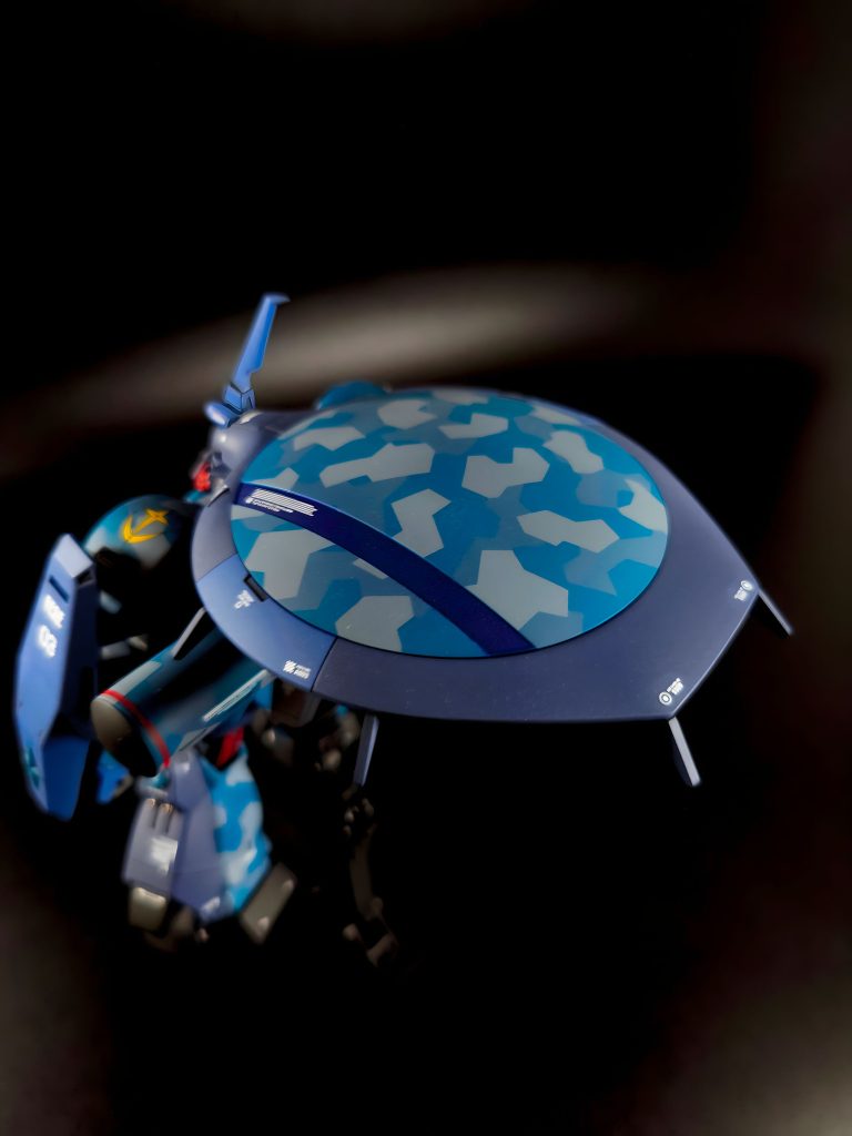 レドームにもがっつり迷彩入れました。