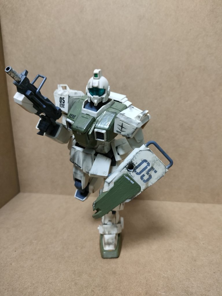 陸戦型のmsが走ると、かっこいいですね