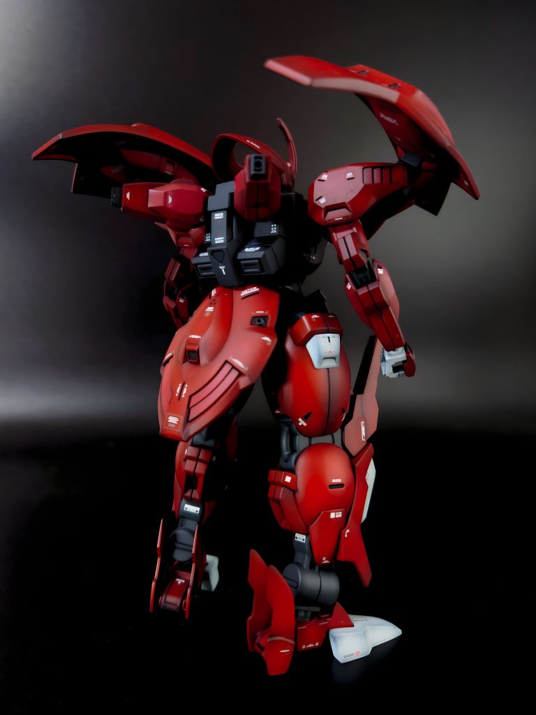 実はこれ赤の部分は２色使って塗り分けているのだが、画像で見るとほとんど…というか全くわからない…まさに骨折り損😅