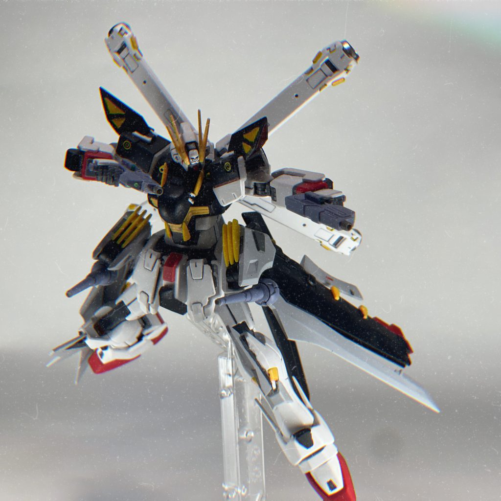 ビームライフルショーティーは少し大型化わかりづらいですが下のセンサー部はクリアパーツ入れました。