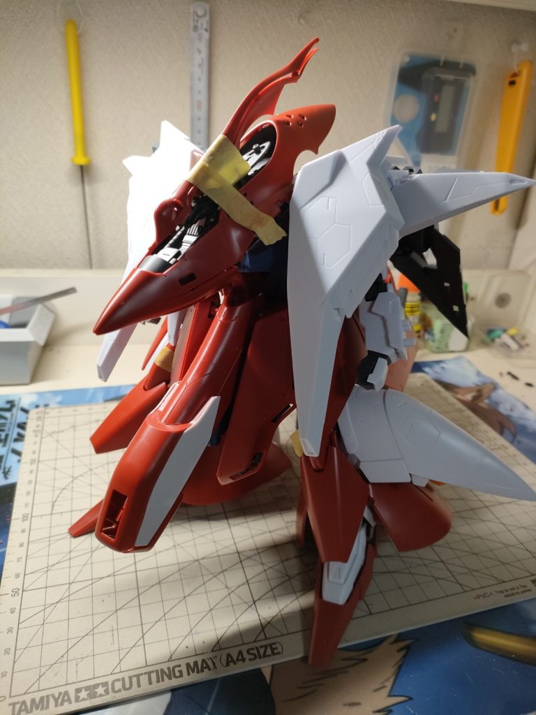 中は少しプラバンなどで加工してます。