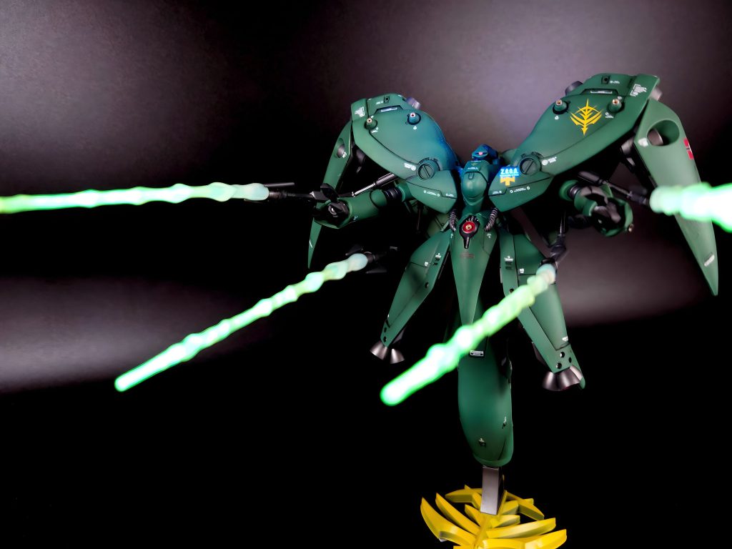 ましてやビームサーベルなんて…